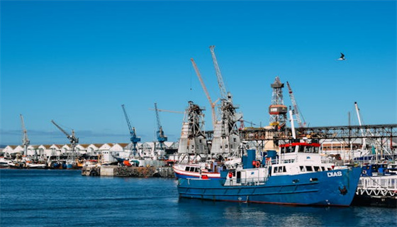 船舶制造企業(yè)焊接涂裝高危環(huán)節(jié)，員工安全防護(hù)強(qiáng)化的安全文化體系建設(shè)策略